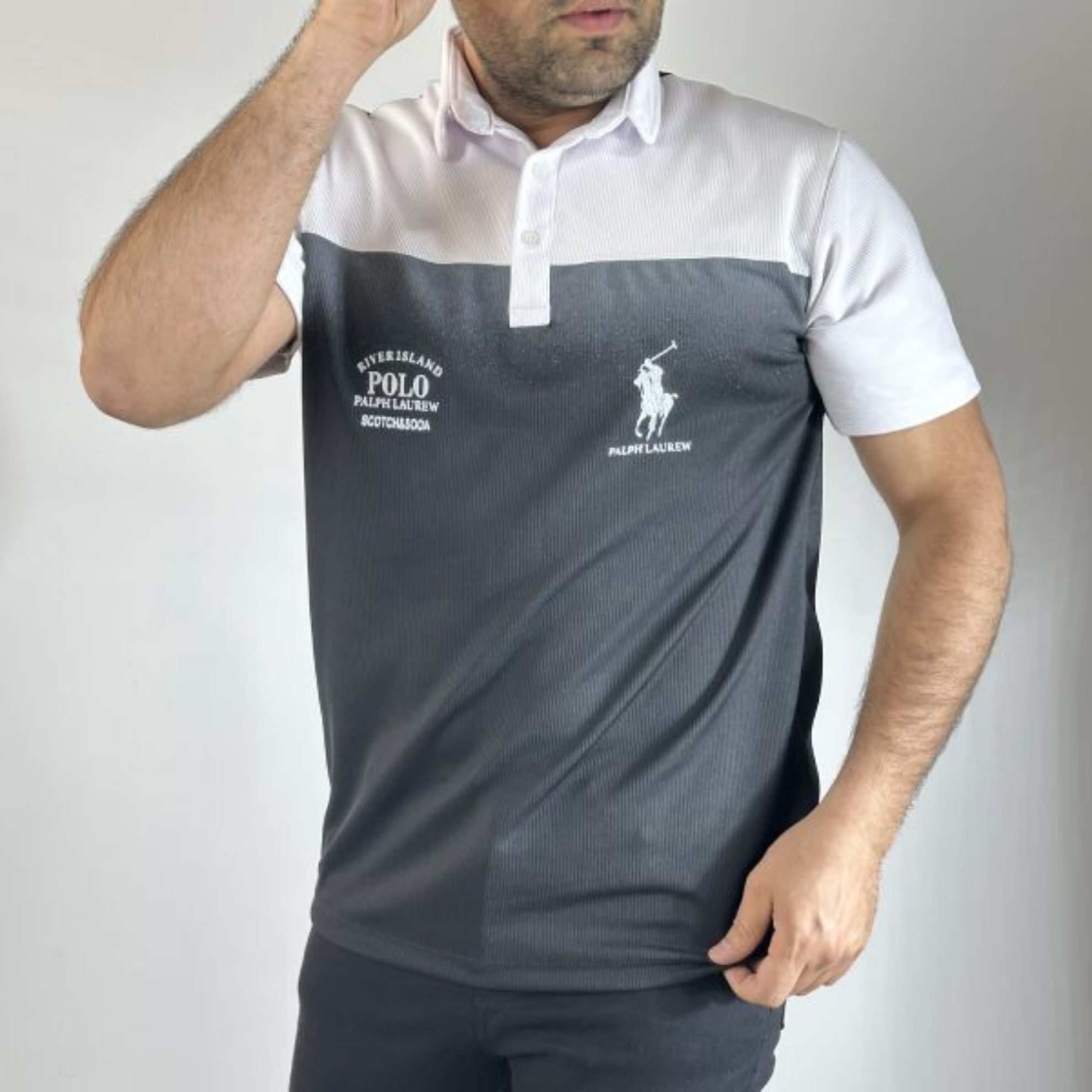 تصویر  تیشرت یقه کبریتی