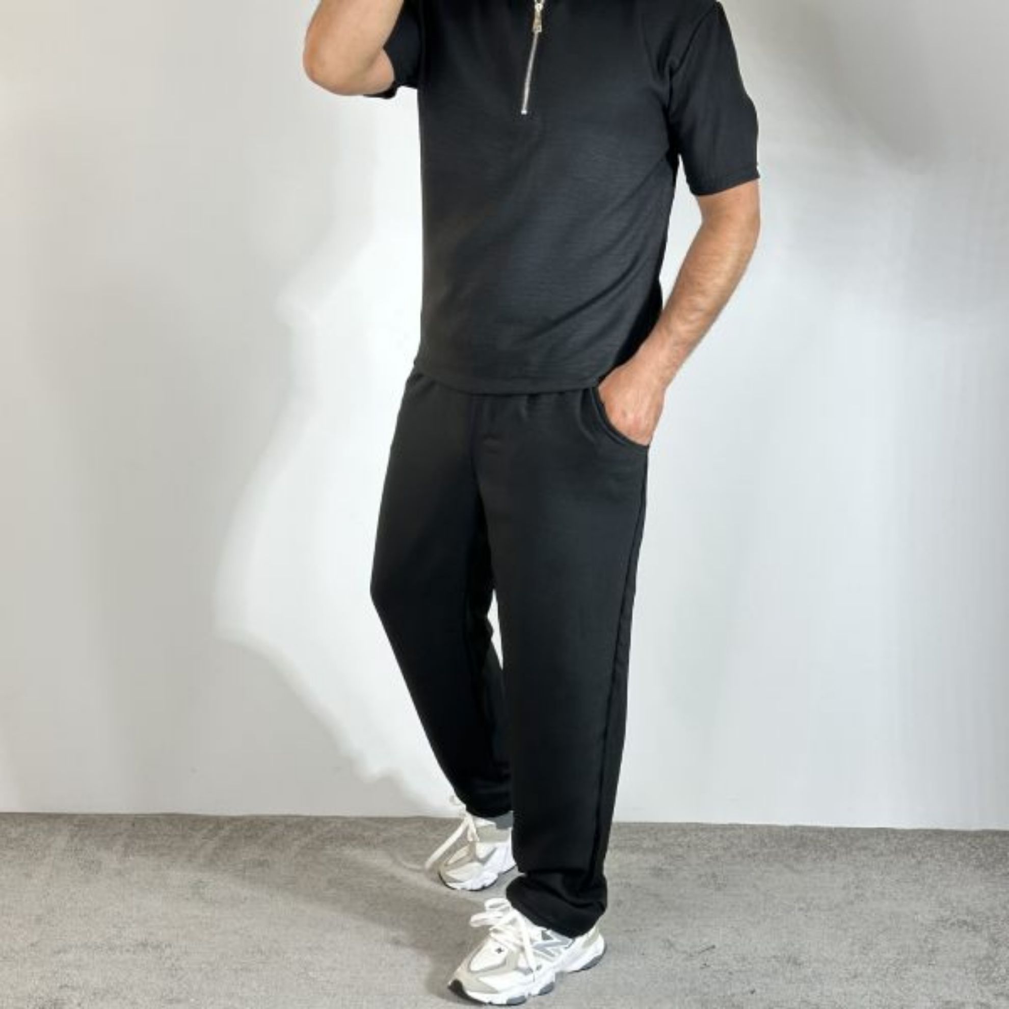 تصویر  ست تیشرت و شلوار نیم زیب